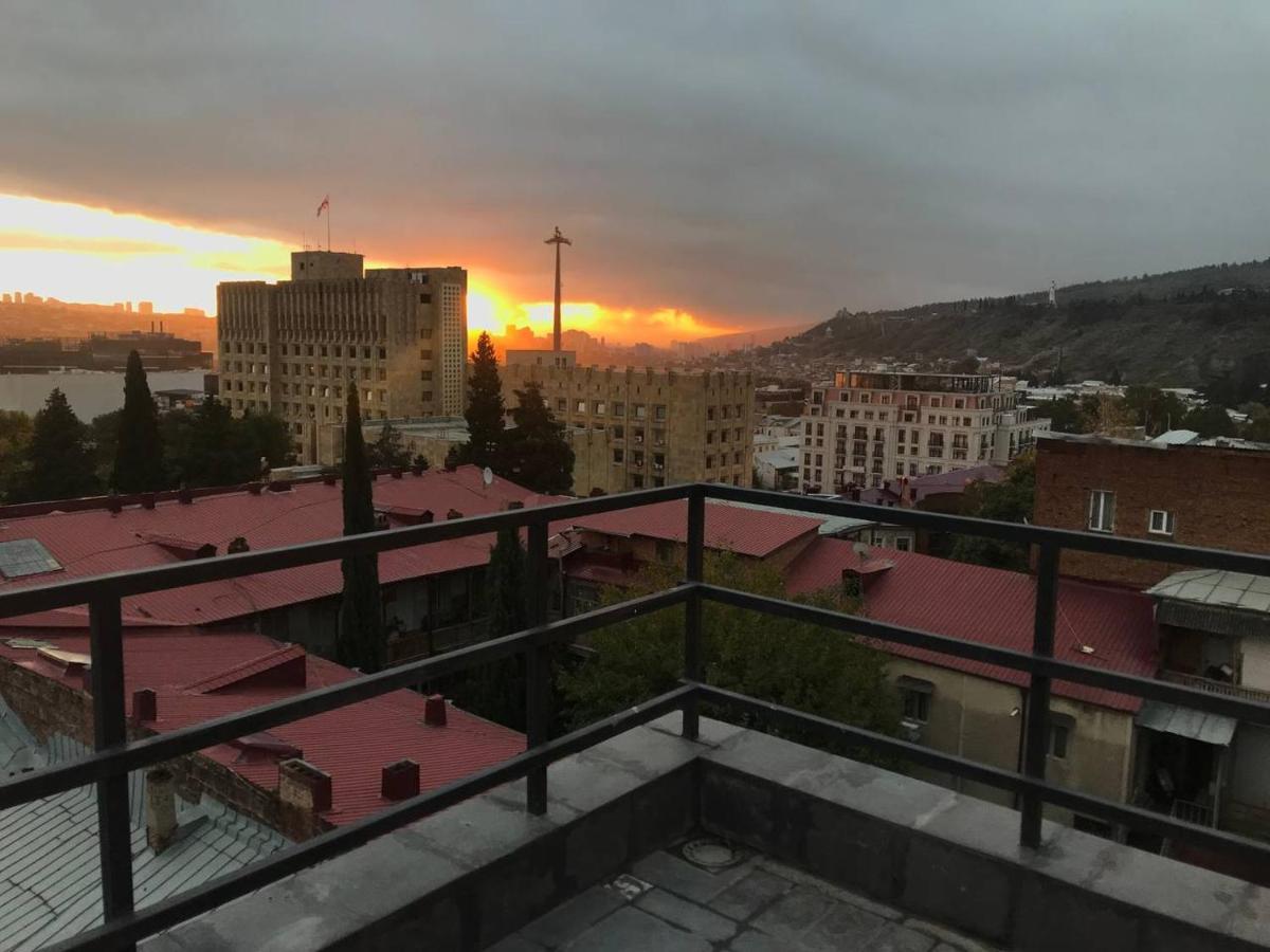 Diwan Hostel Tbilisi ภายนอก รูปภาพ