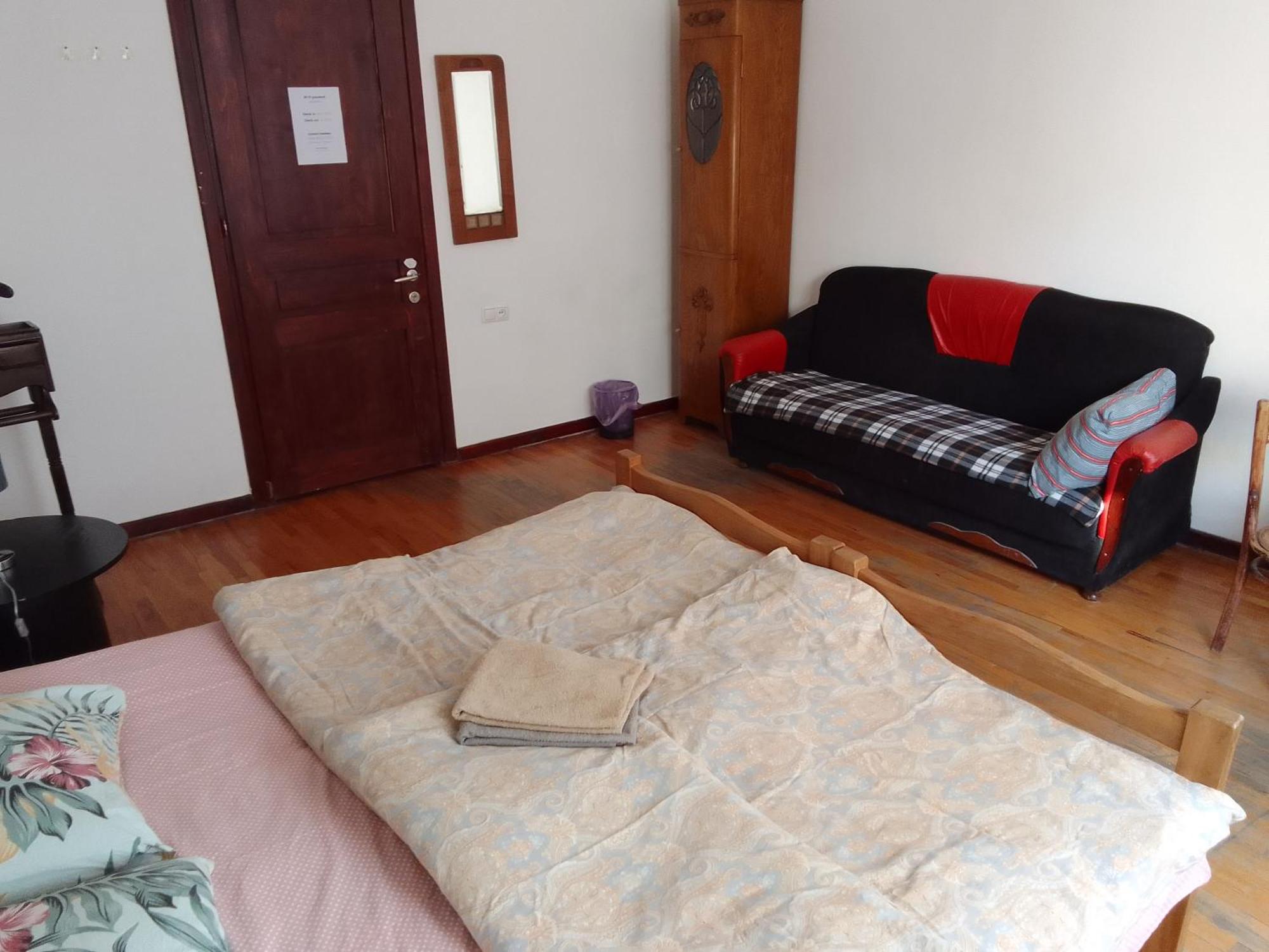 Diwan Hostel Tbilisi ภายนอก รูปภาพ