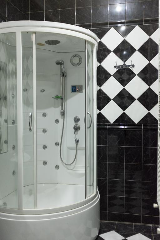 Diwan Hostel Tbilisi ภายนอก รูปภาพ