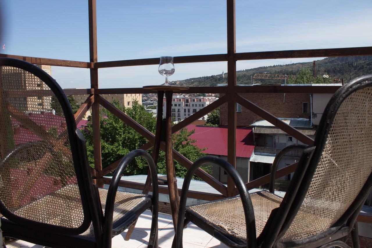 Diwan Hostel Tbilisi ภายนอก รูปภาพ