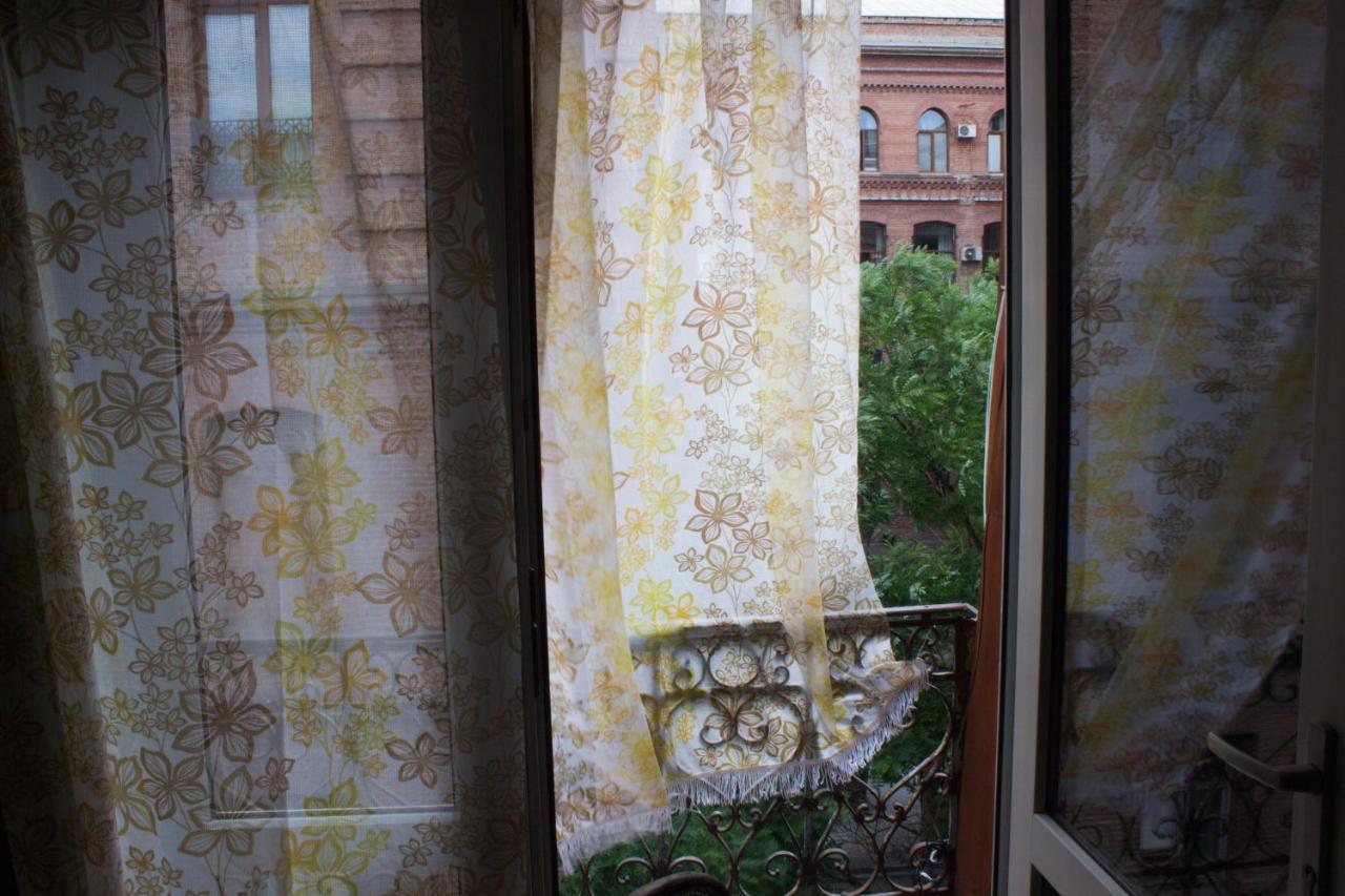 Diwan Hostel Tbilisi ภายนอก รูปภาพ